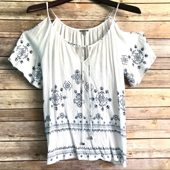Charlotte Russe Tops - {Charlotte Russe} Embroidered Peasant Top